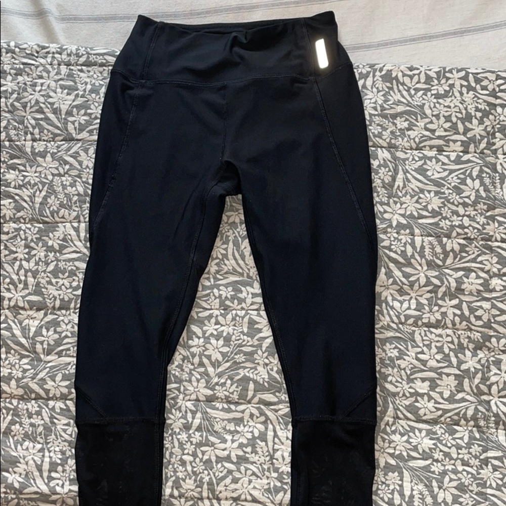 Athletic leggings